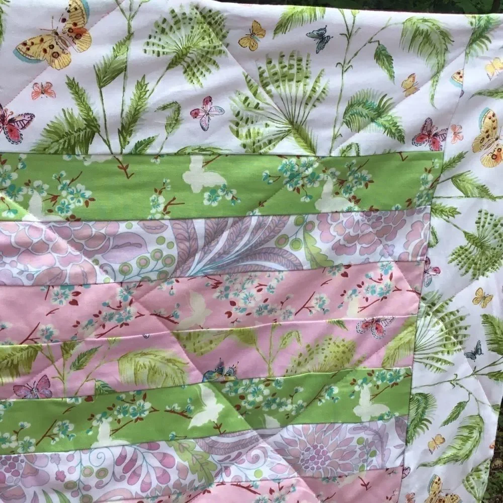 NWT Botanical Beauty Hand Crafted Quilt